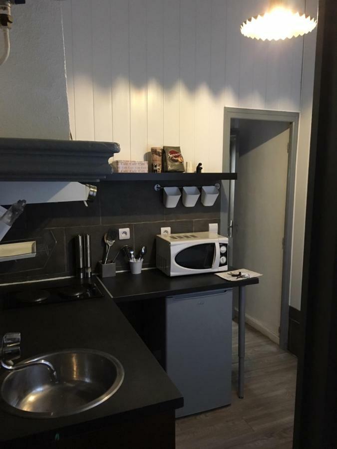 מלון נים Studio Avec Mezzanine A 5 Min Des Arenes Et De La Gare מראה חיצוני תמונה